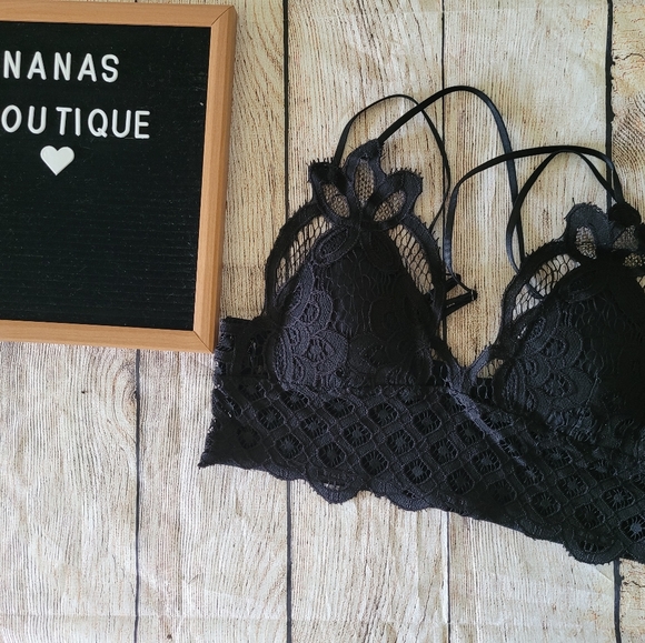 Crochet Sexy Lace Bralette - Picture 11 of 11